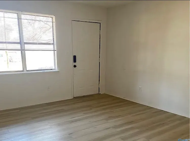 3714 Penny St SW — Photo 2