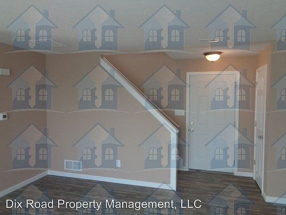3rd image of 272 Timber Hill Dr