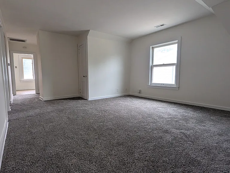 827 S 90th St #2 — Photo 3