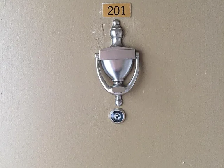 1303 Cove Ave #201 — Photo 3