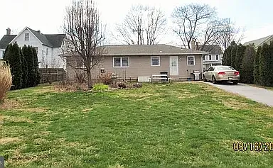 184 S Main St — Photo 11