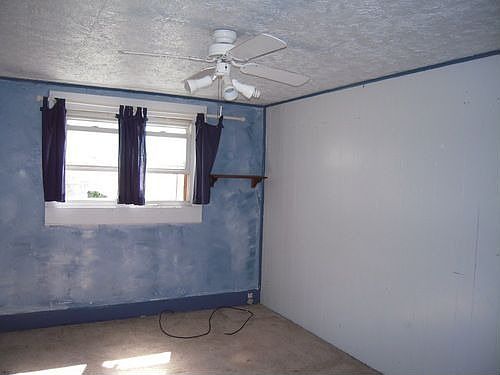 4th image of 304 West St