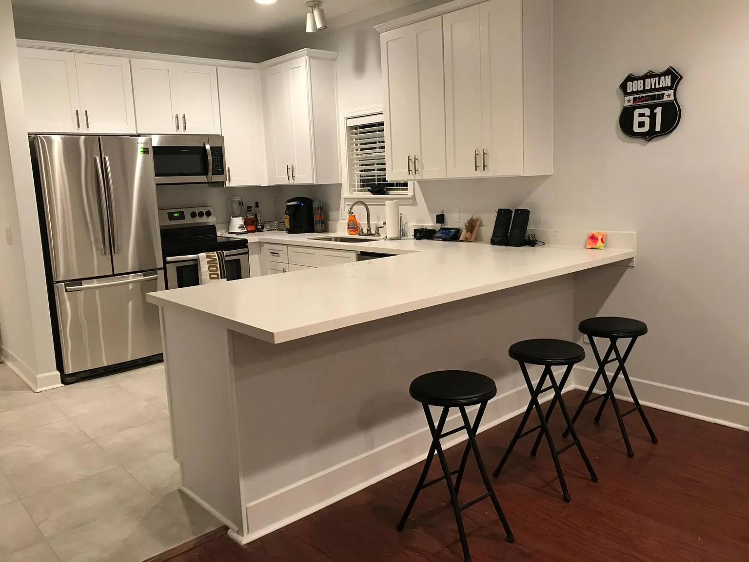 3 bed, 1379 sqft, $2,295 — Photo 3