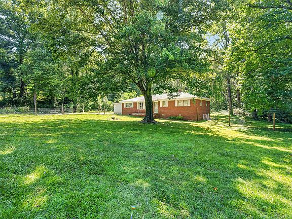 2nd image of 604 Belue Mill Rd