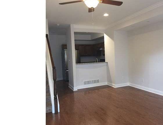 3rd image of 316 8th Ave