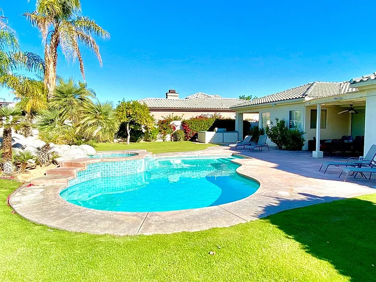 5 Victoria Falls Dr — Photo 13