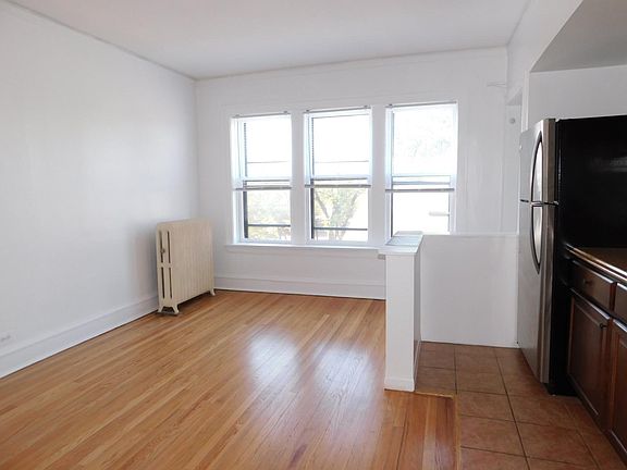 3rd image of 536 Hinman Ave #28-3N
