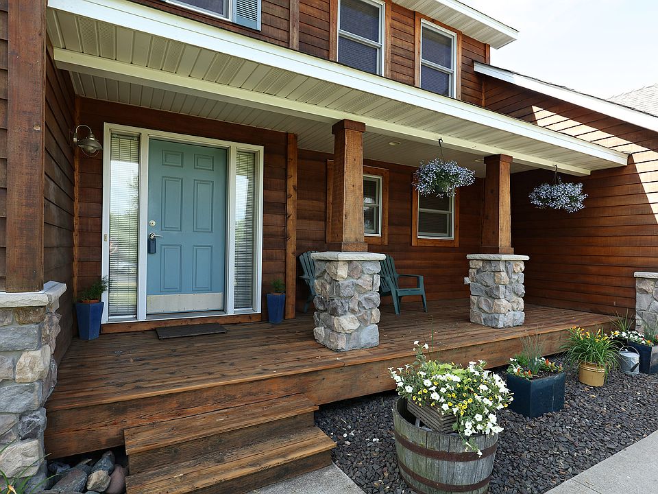 1st image of 19653 Camrose Way
