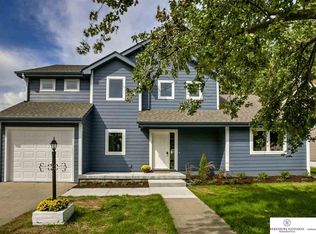 116 W Hudspith St, Valley, NE 68064