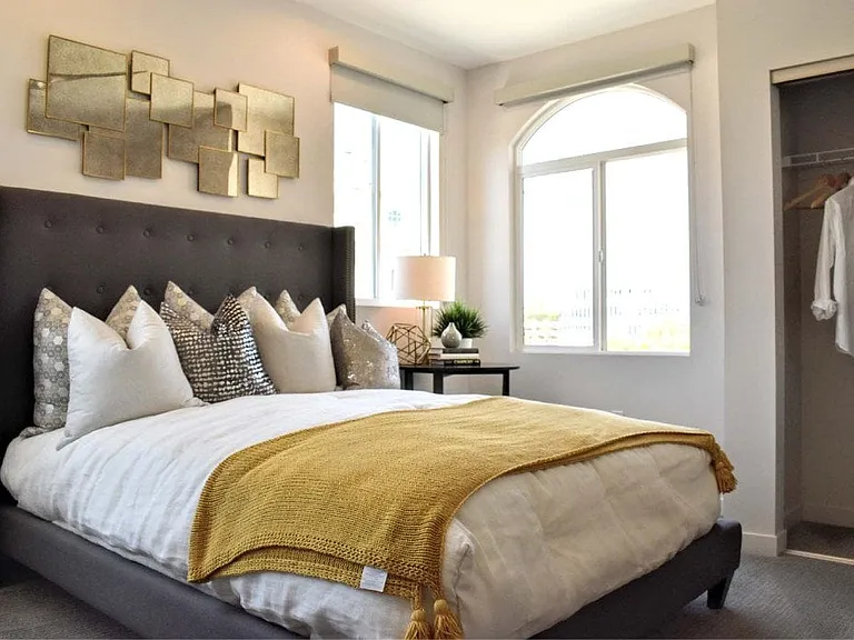 360 Luxury Apartments — Photo 35