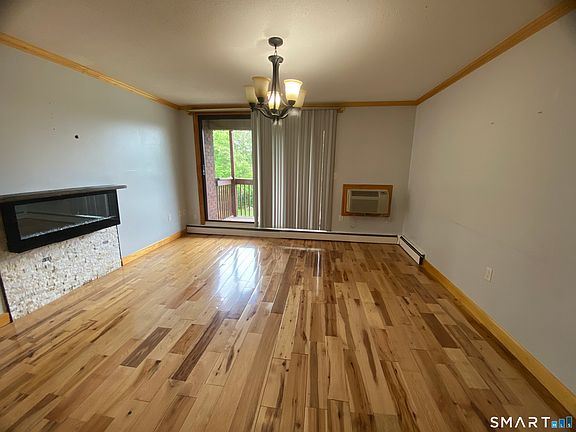 2nd image of 1216 Cromwell Hills Drive #1216