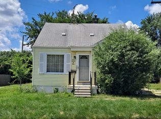 3721 E Kent Rd, Royal Oak, MI 48073