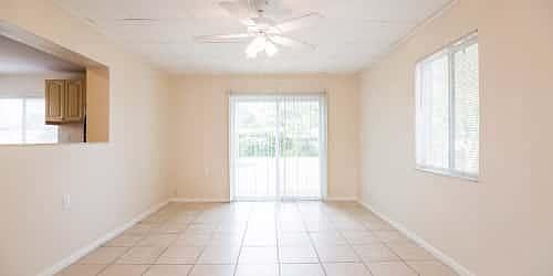 4th image of 219 Cosmos Dr