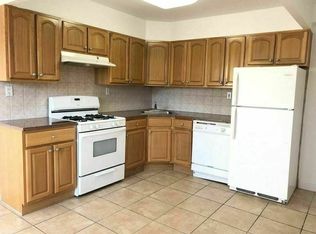 24-47 43rd St #G2, Astoria, NY 11103
