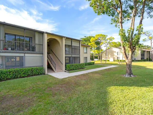 720 Sunny Pine Way #B1, Greenacres, FL 33415