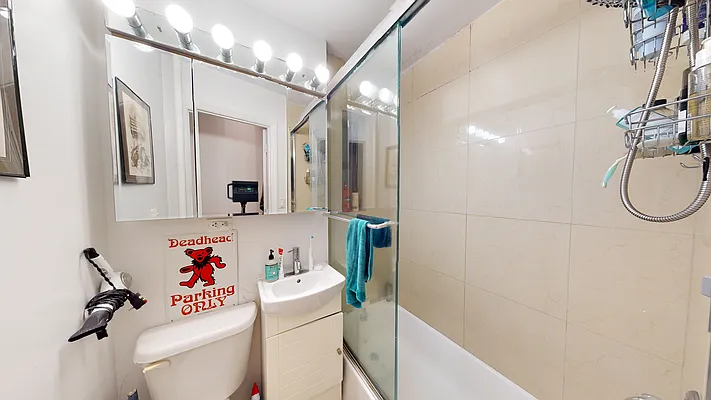 Rented by Bond New York | media 16