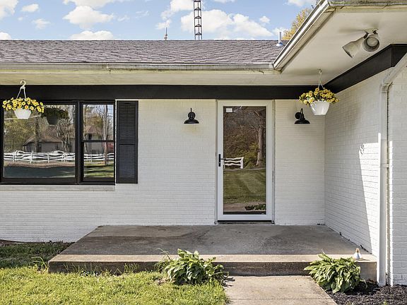 2nd image of 5051 E Moyer Dr