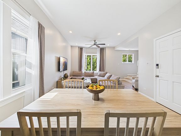 5th image of 3043 N Southport Ave #2