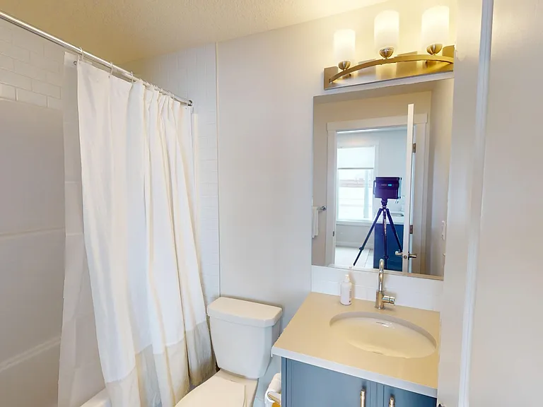 243 Seton Vlg SE — Photo 10