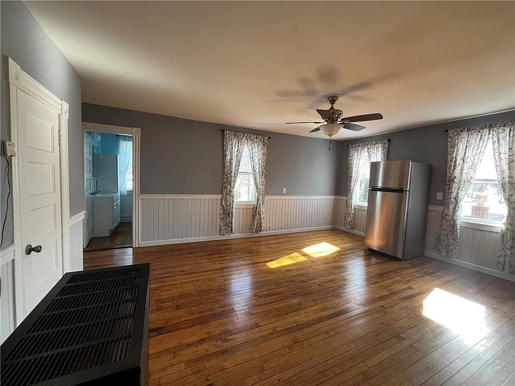 2 bed, 1.0 bath, 760 sqft, $1,800 — Photo 4