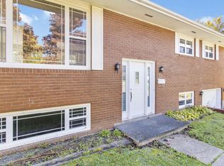 35 Lydia St, Dieppe, NB E1A4W3
