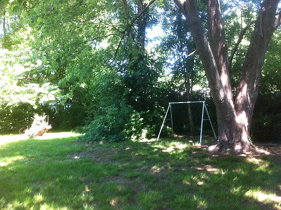 2nd image of 1344 S Airwood Ave