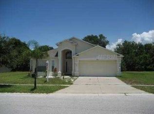 8414 Carriage Point Dr, Gibsonton, FL 33534