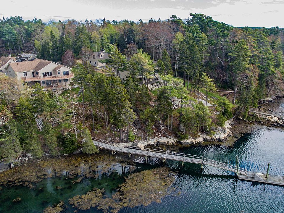 2nd image of 15 Townsend Ledge Dr