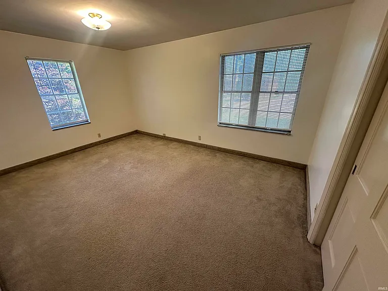 665 Saint Marys Dr #6 — Photo 8