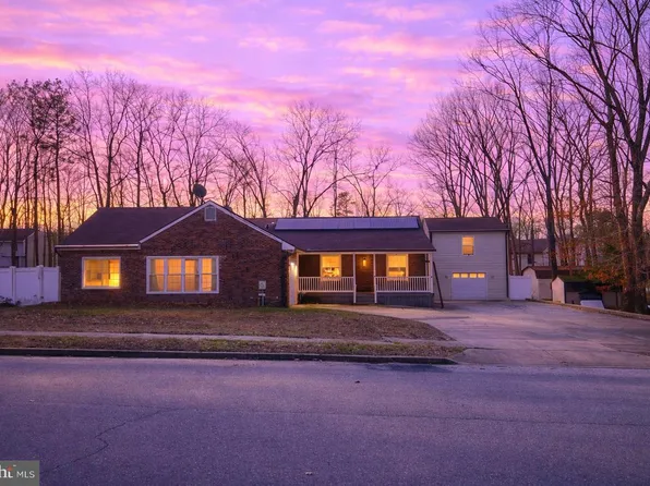 4 Walton Ct, Sicklerville, NJ 08081