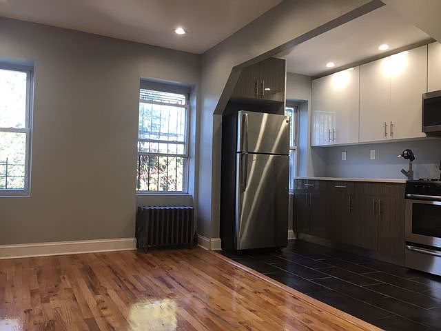1st image of 173 Pulaski St APT 3