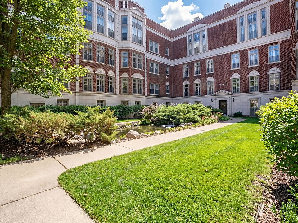 1st image of 488 Sheridan Rd APT 2