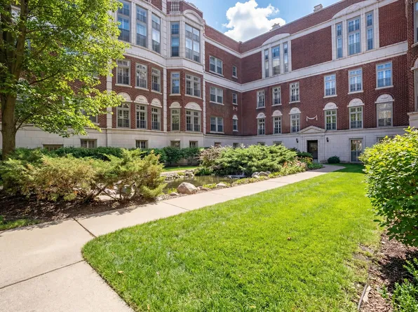 488 Sheridan Rd APT 2, Evanston, IL 60202