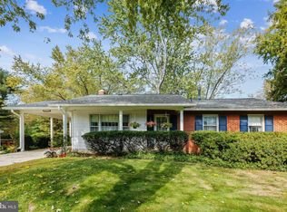 16720 Frontenac Ter, Rockville, MD 20855