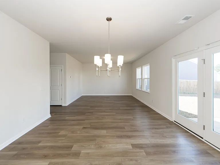 429 Eva St — Photo 15