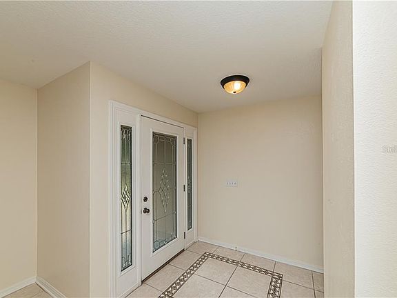 5th image of 5109 Jennifer Pl