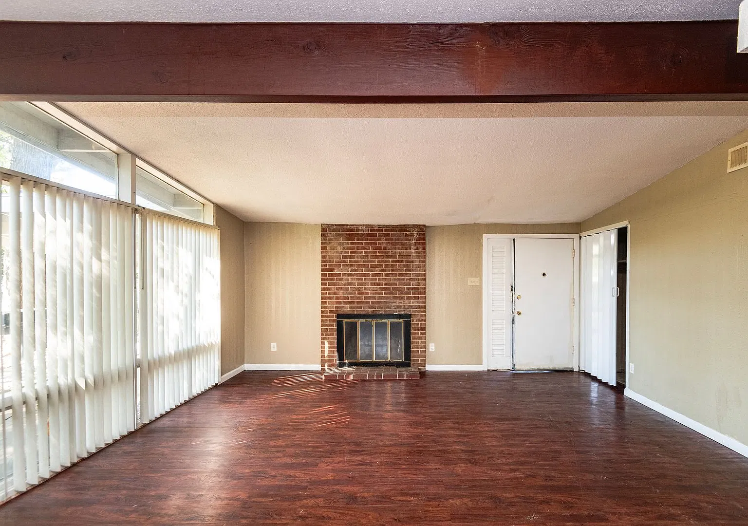 Lovely 3 Bed 1 Bath House in Florissant — Photo 3