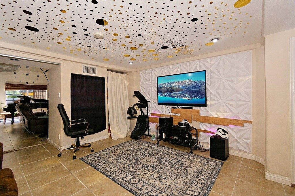 Palm Springs, CA 92264