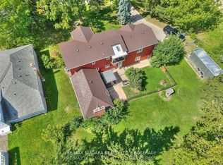 7060 Garner Rd, Niagara Falls, ON L2H0X7