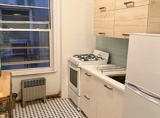 32-49 43rd St #2R, Astoria, NY 11103