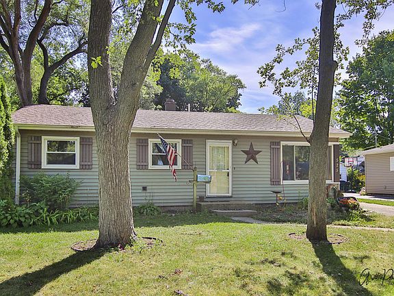 2nd image of 525 N Greenview Ave