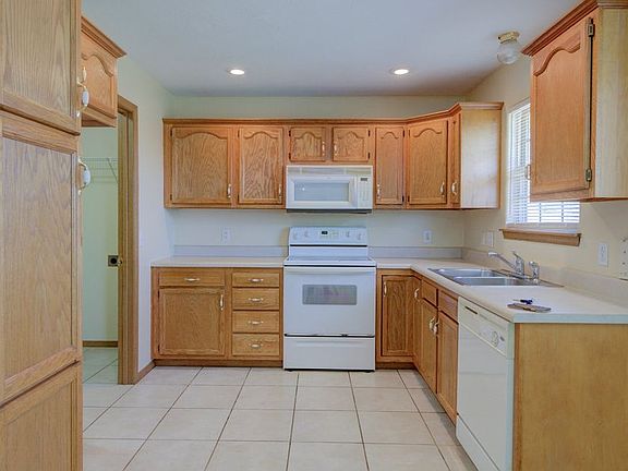 4th image of 430 N Glenwood Ave