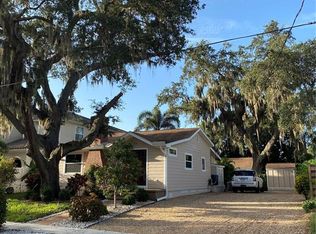1832 Worrington St, Sarasota, FL 34231