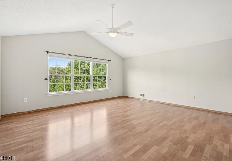 43 Hancock Dr — Photo 16