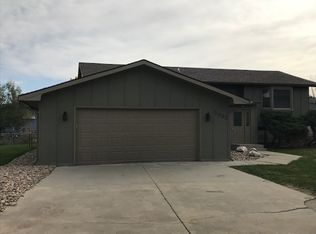 5003 Shiloh Ct, Rapid City, SD 57703