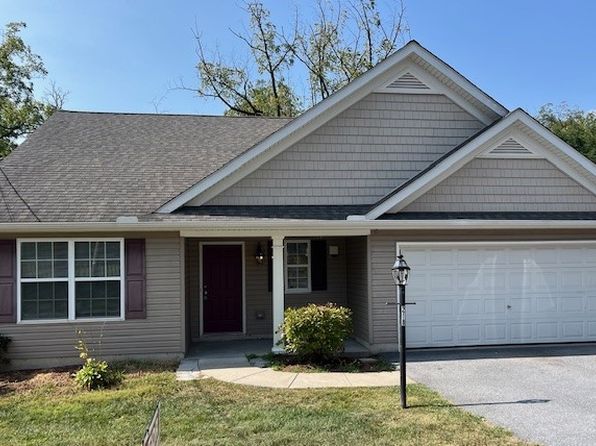 218 Lumber St