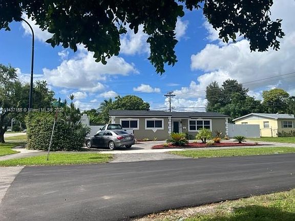2nd image of 1200 NW 187th St
