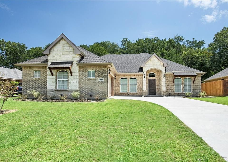 1st image of 1830 Timberline Dr
