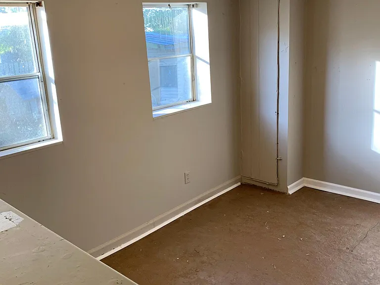 1527 Bennington Cv — Photo 9