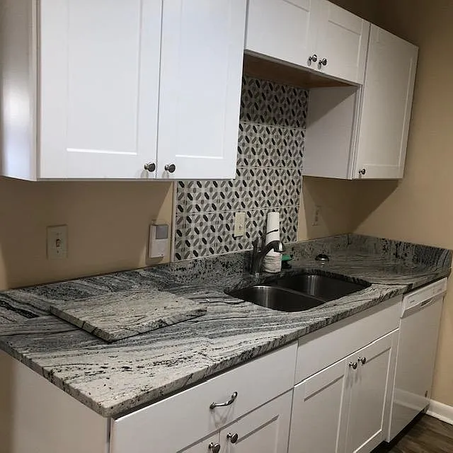 2 bed, 2.5 bath, 1300 sqft, $1,500 — Photo 2